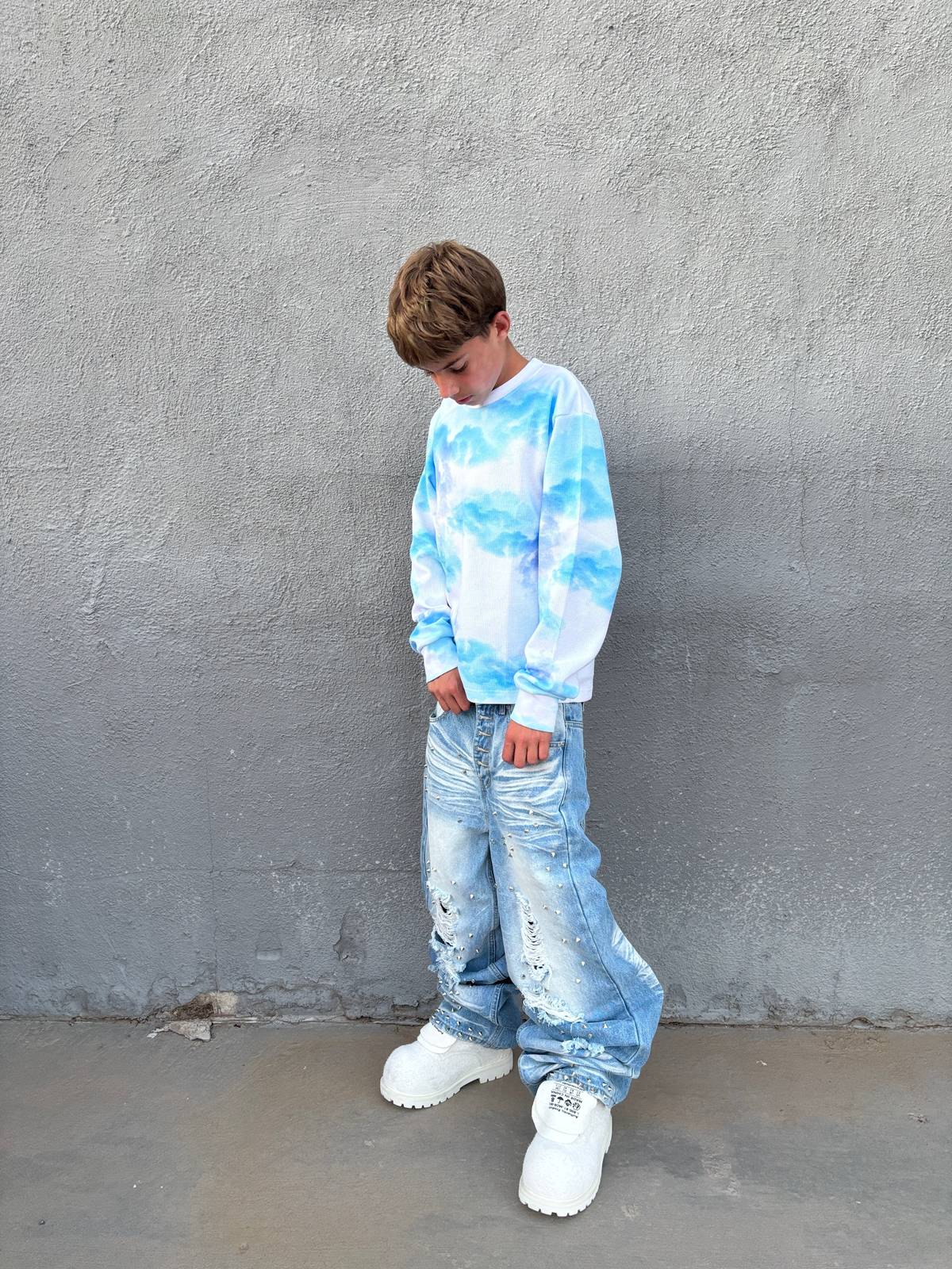 Model wearing Midknight cloud waffle-knit longsleeve